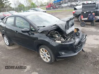 2019 Ford Fiesta SE with VIN 3FADP4BJ7KM105246, listed as a IAAI auction lot 42039557 with 48,186 mi miles. Bid and sale history available at carsss.com. Image 1.