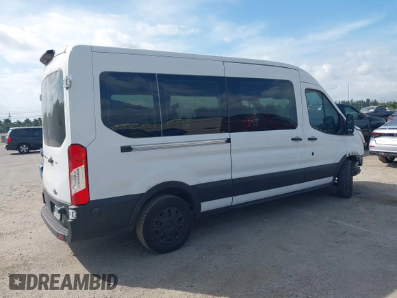 2019 Ford Transit Passenger XL with VIN 1FBAX2CM4KKB54426, listed as a IAAI auction lot 41579139 with 103,337 mi miles. Bid and sale history available at carsss.com. Image 4.