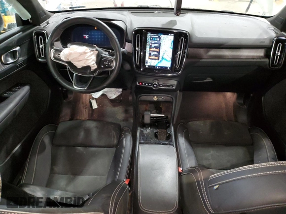 2023 Volvo C40 Plus с VIN YV4ED3GL9P2065842, выставлен на аукционе Copart как лот 43950185 с пробегом 50 690 миль миль и На запчасти • Non repairable. История ставок и продаж доступна на DreamBid. Изображение 8.