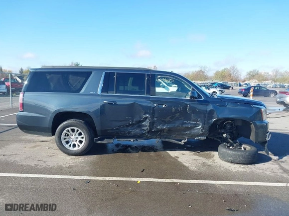2019 GMC Yukon XL SLT with VIN 1GKS2GKC9KR369946, listed as a IAAI auction lot 40781051 with NaN miles. Bid and sale history available at carsss.com. Image 6.