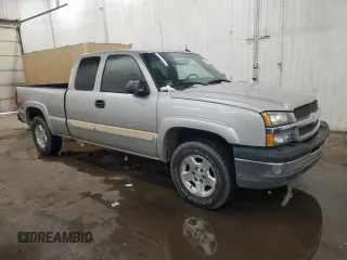 2004 Chevrolet Silverado 1500 with VIN 1GCEK19T14Z145388, listed as a Copart auction lot 44710815 with 204,466 mi miles and Clean Title. Bid and sale history available at DreamBid. Image 4.