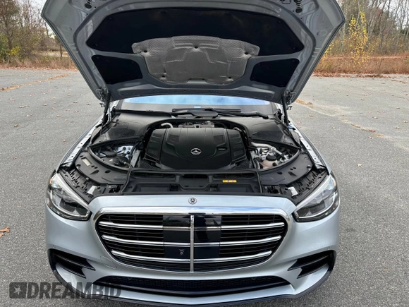 2021 Mercedes-Benz S 580 with VIN W1K6G7GB8MA039284, listed as a Copart auction lot 55825815 with 77,726 mi miles and Clean Title. Bid and sale history available at carsss.com. Image 7.