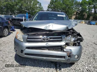 2008 Toyota RAV4 Limited with VIN JTMBD31V586085841, listed as a Copart auction lot 62519765 with 210,965 mi miles and Clean title. Bid and sale history available at DreamBid. Image 5.
