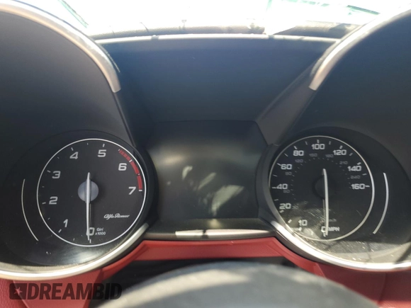 2018 Alfa Romeo Giulia Ti Sport с VIN ZARFAECN3J7599728, выставлен на аукционе Copart как лот 66533745 с пробегом Не указан миль и Списание • Salvage title. История ставок и продаж доступна на DreamBid. Изображение 9.