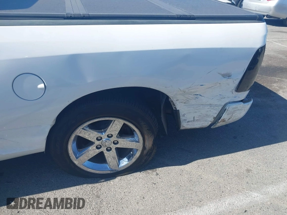 2018 Ram 1500 Tradesman с VIN 1C6RR6FT8JS149433, выставлен на аукционе IAAI как лот 42332005 с пробегом 68 531 миль миль и . История ставок и продаж доступна на DreamBid. Изображение 6.