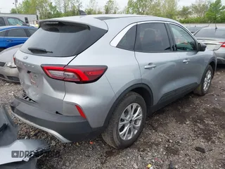 2023 Ford Escape Active with VIN 1FMCU0GN7PUB09508, listed as a IAAI auction lot 42145236 with 22,376 mi miles and . Bid and sale history available at DreamBid. Image 4.