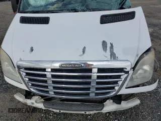 2013 Freightliner Sprinter with VIN WDYPE8CC2D5781458, listed as a Copart auction lot 80433514 with Not Provided miles and Salvage Title. Bid and sale history available at DreamBid. Image 12.