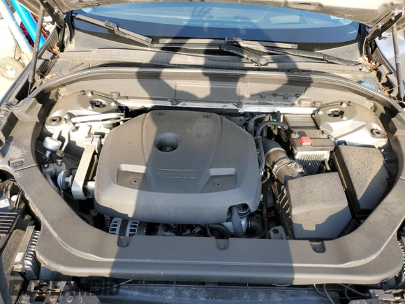 2019 Volvo XC60 Inscription with VIN LYV102RL0KB197206, listed as a Copart auction lot 60993765 with 54,508 mi miles and Salvage title. Bid and sale history available at DreamBid. Image 12.
