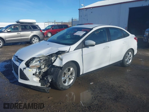 2014 Ford Focus SE with VIN 1FADP3F23EL129661, listed as a IAAI auction lot 41676155 with 183,733 mi miles. Bid and sale history available at carsss.com. Image 2.