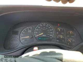2002 Chevrolet Avalanche z VIN 3GNEK13T22G184696, wystawiony jako Copart lot #83523504 z przebiegiem 187 062 mil mil oraz Czysty tytuł • Clean title. Historia ofert i sprzedaży dostępna na DreamBid. Obrazek 9.