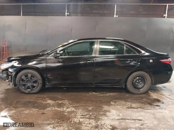 2015 Toyota Camry Hybrid LE with VIN 4T1BD1FK4FU154705, listed as a IAAI auction lot 41598493 with 413,123 mi miles. Bid and sale history available at carsss.com. Image 15.