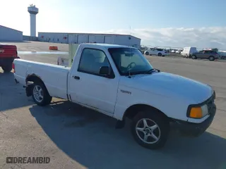 1997 Ford Ranger XLT with VIN 1FTCR10A9VUC47261, listed as a IAAI auction lot 41863613 with 264,985 mi miles. Bid and sale history available at carsss.com. Image 14.