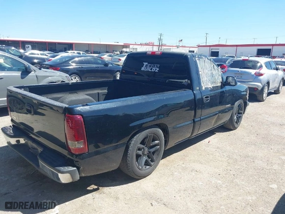 2002 Chevrolet Silverado 1500 with VIN 1GCEC14W32Z105146, listed as a IAAI auction lot 41778514 with 218,276 mi miles. Bid and sale history available at carsss.com. Image 4.