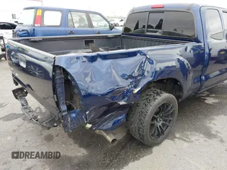 2006 Toyota Tacoma z VIN 5TETX22N46Z260973, wystawiony jako IAAI lot #42194711 z przebiegiem 108 638 mil mil oraz . Historia ofert i sprzedaży dostępna na DreamBid. Obrazek 6.
