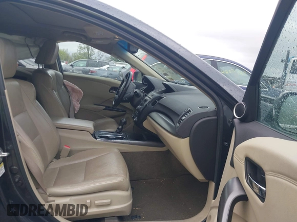 2013 Acura RDX with VIN 5J8TB3H30DL015322, listed as a IAAI auction lot 42072792 with 202,486 mi miles and . Bid and sale history available at carsss.com. Image 5.