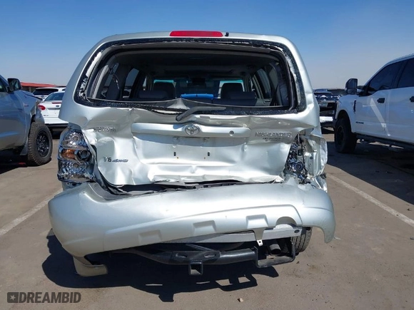 2004 Toyota Highlander with VIN JTEEP21A140009053, listed as a IAAI auction lot 41743965 with 204,882 mi miles. Bid and sale history available at carsss.com. Image 16.