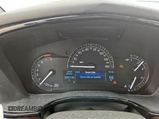 2017 Cadillac XT5 Luxury FWD z VIN 1GYKNBRSXHZ141251, wystawiony jako Copart lot #63387705 z przebiegiem 226 730 mil mil oraz Szkoda całkowita • Salvage title. Historia ofert i sprzedaży dostępna na DreamBid. Obrazek 9.