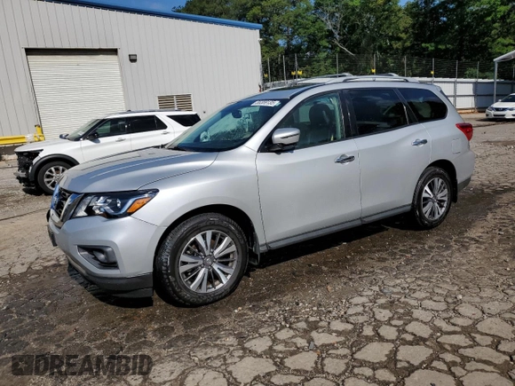 2017 Nissan Pathfinder SV z VIN 5N1DR2MN9HC909191, wystawiony jako Copart lot #56389135 z przebiegiem 95 101 mil mil oraz Szkoda całkowita • Salvage title. Historia ofert i sprzedaży dostępna na DreamBid. Obrazek 1.