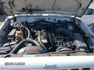 2001 Jeep Cherokee Sport with VIN 1J4FT48S61L582047, listed as a IAAI auction lot 42135003 with 160,716 mi miles and . Bid and sale history available at DreamBid. Image 10.