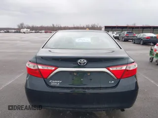 2015 Toyota Camry XLE with VIN 4T1BF1FK0FU079141, listed as a IAAI auction lot 41722368 with 89,201 mi miles. Bid and sale history available at carsss.com. Image 17.