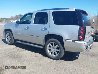 2010 GMC Yukon Denali z VIN 1GKUKEEFXAR208118, wystawiony jako IAAI lot #41618086 z przebiegiem 190 851 mil mil oraz . Historia ofert i sprzedaży dostępna na DreamBid. Obrazek 3.