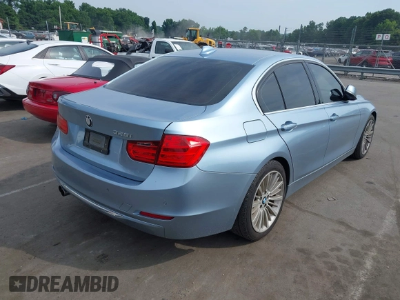 2014 BMW 3 Series 328i z VIN WBA3A5G5XENP31728, wystawiony jako IAAI lot #42446341 z przebiegiem 134 141 mil mil oraz . Historia ofert i sprzedaży dostępna na DreamBid. Obrazek 4.