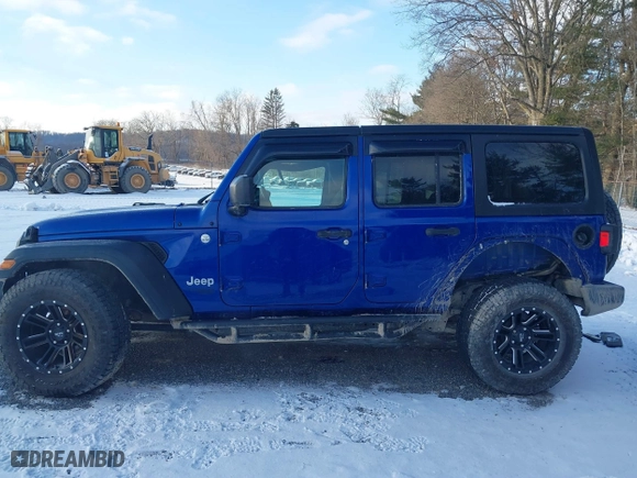 2018 Jeep Wrangler Unlimited Sport S with VIN 1C4HJXDNXJW265764, listed as a IAAI auction lot 41359018 with 50,941 mi miles. Bid and sale history available at carsss.com. Image 15.
