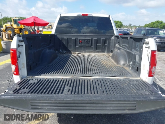 2016 Ford F-150 XL with VIN 1FTMF1C83GFA31273, listed as a IAAI auction lot 41584700 with 184,655 mi miles. Bid and sale history available at carsss.com. Image 8.