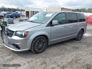 2016 Dodge Grand Caravan Canada Value Package with VIN 2C4RDGBG2GR386094, listed as a IAAI auction lot 41407358 with NaN miles. Bid and sale history available at carsss.com. Image 18.