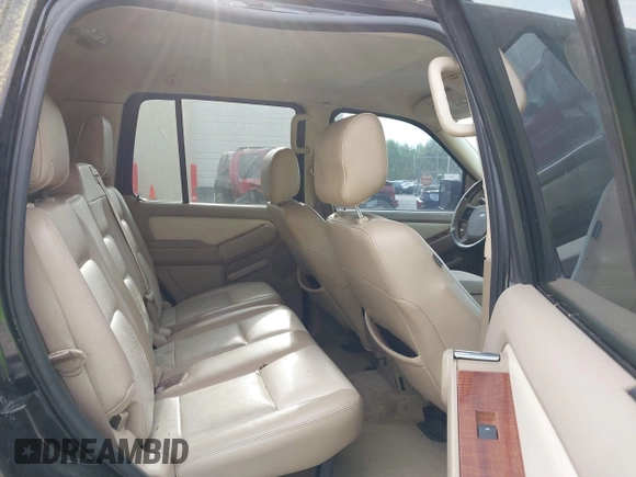 2007 Ford Explorer Eddie Bauer z VIN 1FMEU64E67UA69096, wystawiony jako IAAI lot #42078924 z przebiegiem 220 319 mil mil oraz . Historia ofert i sprzedaży dostępna na DreamBid. Obrazek 8.