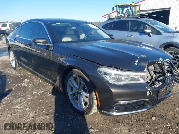 2017 BMW 7 Series ALPINA B7 xDrive with VIN WBA7F2C52HG422187, listed as a IAAI auction lot 41319169 with 114,883 mi miles. Bid and sale history available at carsss.com. Image 1.