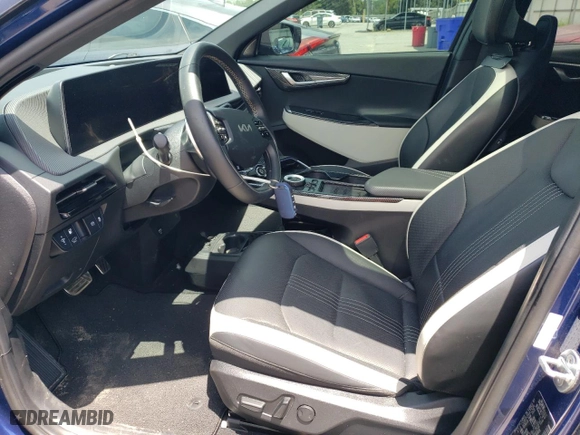 2022 Kia EV6 GT-Line with VIN KNDC4DLC9N5036908, listed as a Copart auction lot 64678594 with 47,518 mi miles and Salvage Title. Bid and sale history available at carsss.com. Image 7.