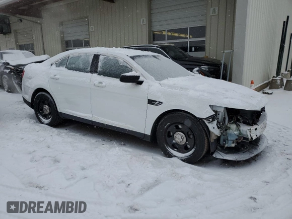 2017 Ford Police Interceptor with VIN 1FAHP2L83HG109220, listed as a Copart auction lot 88001695 with 83,964 mi miles and Salvage title. Bid and sale history available at DreamBid. Image 4.