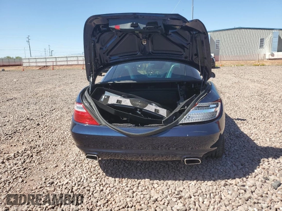 2016 Mercedes-Benz SLK 300 z VIN WDDPK3JA8GF117436, wystawiony jako Copart lot #51942404 z przebiegiem 41 274 mil mil oraz . Historia ofert i sprzedaży dostępna na DreamBid. Obrazek 6.