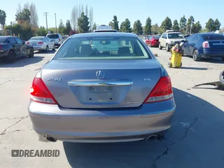 2007 Acura RL Tech Pkg with VIN JH4KB16657C003973, listed as a IAAI auction lot 41977488 with 81,712 mi miles. Bid and sale history available at carsss.com. Image 17.