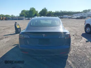 2023 Tesla Model 3 z VIN 5YJ3E1EA2PF492659, wystawiony jako IAAI lot #42284833 z przebiegiem 41 205 mil mil oraz . Historia ofert i sprzedaży dostępna na DreamBid. Obrazek 16.