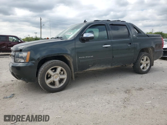 2013 Chevrolet Avalanche LS with VIN 3GNTKEE76DG215014, listed as a Copart auction lot 66491494 with 195,687 mi miles and Non Repairable. Bid and sale history available at carsss.com. Image 1.