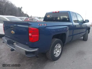 2018 Chevrolet Silverado 1500 LT with VIN 1GCVKREC6JZ114833, listed as a IAAI auction lot 41329038 with 141,394 mi miles. Bid and sale history available at carsss.com. Image 4.