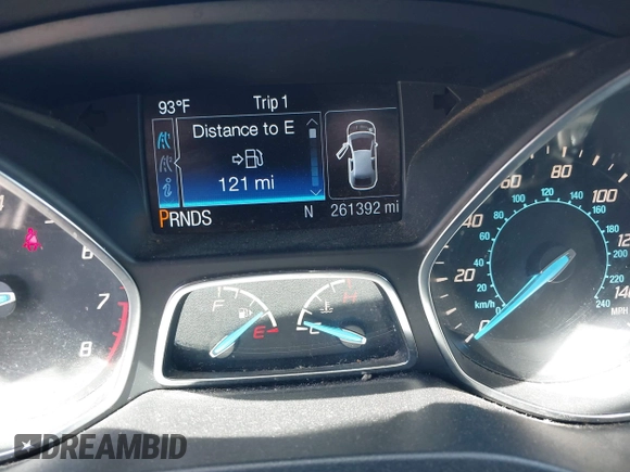 2013 Ford Escape SE z VIN 1FMCU9GX4DUC94117, wystawiony jako IAAI lot #42394333 z przebiegiem 261 392 mil mil oraz . Historia ofert i sprzedaży dostępna na DreamBid. Obrazek 7.