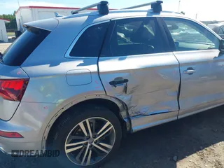 2020 Audi Q5 Premium Plus with VIN WA1E2AFY5L2067280, listed as a IAAI auction lot 42502484 with 62,583 mi miles and . Bid and sale history available at DreamBid. Image 6.