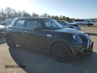 2020 MINI Hardtop 4 Door Cooper S with VIN WMWXU9C05L2L44416, listed as a Copart auction lot 50680405 with 33,640 mi miles and Salvage Title. Bid and sale history available at DreamBid. Image 4.