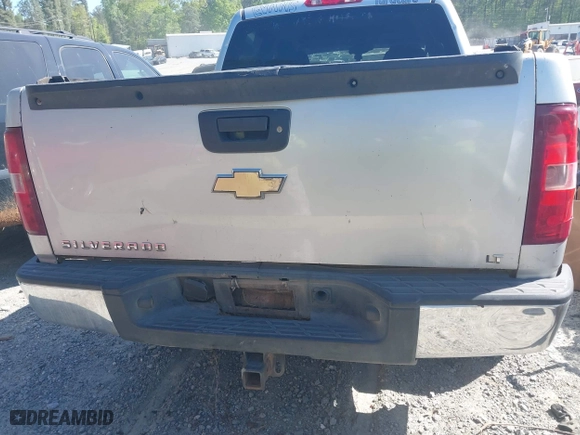 2010 Chevrolet Silverado 1500 LT with VIN 3GCRCSE04AG106550, listed as a IAAI auction lot 41917311 with 319,582 mi miles. Bid and sale history available at carsss.com. Image 16.