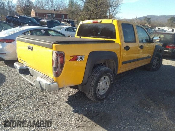 2004 Chevrolet Colorado 1SB LS Z85 with VIN 1GCDT136048146372, listed as a IAAI auction lot 41022280 with 162,067 mi miles. Bid and sale history available at carsss.com. Image 4.