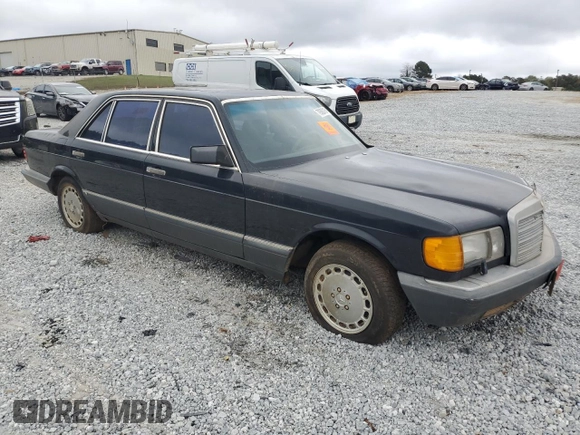 1990 Mercedes-Benz 560 with VIN WDBCA39E0LA525860, listed as a Copart auction lot 79363194 with 269,153 mi miles and Clean Title. Bid and sale history available at DreamBid. Image 4.