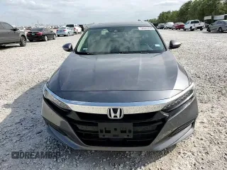 2018 Honda Accord Touring z VIN 1HGCV1F93JA149932, wystawiony jako Copart lot #52680825 z przebiegiem 50 179 mil mil oraz Czysty tytuł • Clean title. Historia ofert i sprzedaży dostępna na DreamBid. Obrazek 13.