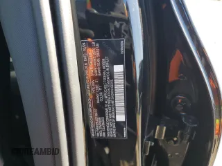 2025 Volvo XC60 Core z VIN YV4M12RJ2S1108717, wystawiony jako Copart lot #49829915 z przebiegiem 1 756 mil mil oraz Szkoda całkowita • Salvage title. Historia ofert i sprzedaży dostępna na DreamBid. Obrazek 13.