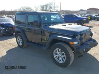 2023 Jeep Wrangler Willys z VIN 1C4HJXAG8PW668480, wystawiony jako IAAI lot #41709311 z przebiegiem 18 863 mil mil oraz . Historia ofert i sprzedaży dostępna na DreamBid. Obrazek 1.