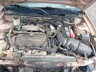 1998 Ford Escort SE z VIN 1FAFP13P5WW260085, wystawiony jako IAAI lot #42032363 z przebiegiem 93 084 mil mil oraz . Historia ofert i sprzedaży dostępna na DreamBid. Obrazek 10.