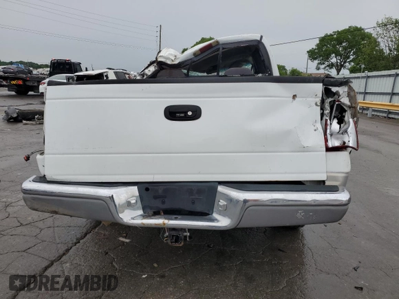 2000 Dodge Dakota Sport z VIN 1B7GL2AX7YS640249, wystawiony jako Copart lot #55989395 z przebiegiem Nie podano mil oraz Nie do naprawy • Non repairable. Historia ofert i sprzedaży dostępna na DreamBid. Obrazek 6.