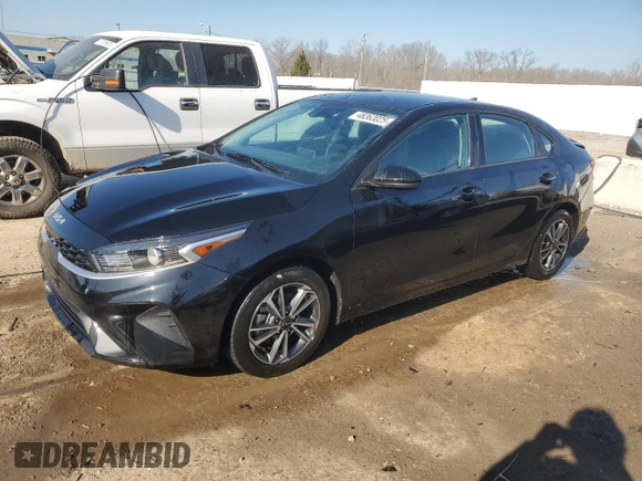 2022 Kia Forte LXS with VIN 3KPF24AD0NE431210, listed as a Copart auction lot 48363025 with 36,962 mi miles and Salvage Title. Bid and sale history available at carsss.com. Image 1.